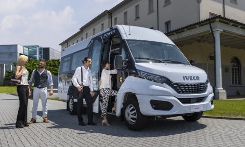 MINIBUS-3